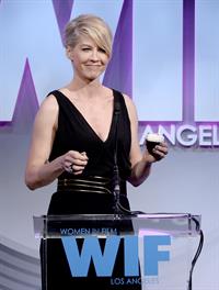 Jenna Elfman attends Women In Film's 2013 Crystal & Lucy Awards (12.06.2013) 