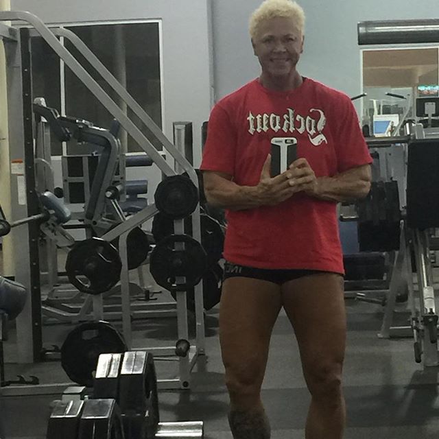 Jayne Stark taking a selfie