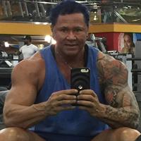 Jayne Stark taking a selfie