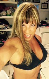 Sondra Faas in a bikini taking a selfie