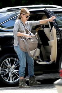Sarah Michelle Gellar getting her morning starbucks in Los Angeles on July 28, 2014