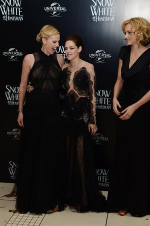 Charlize Theron and Kristen Stewart at the  Snow White And The Huntsman  World Premiere, May 14, 2012
