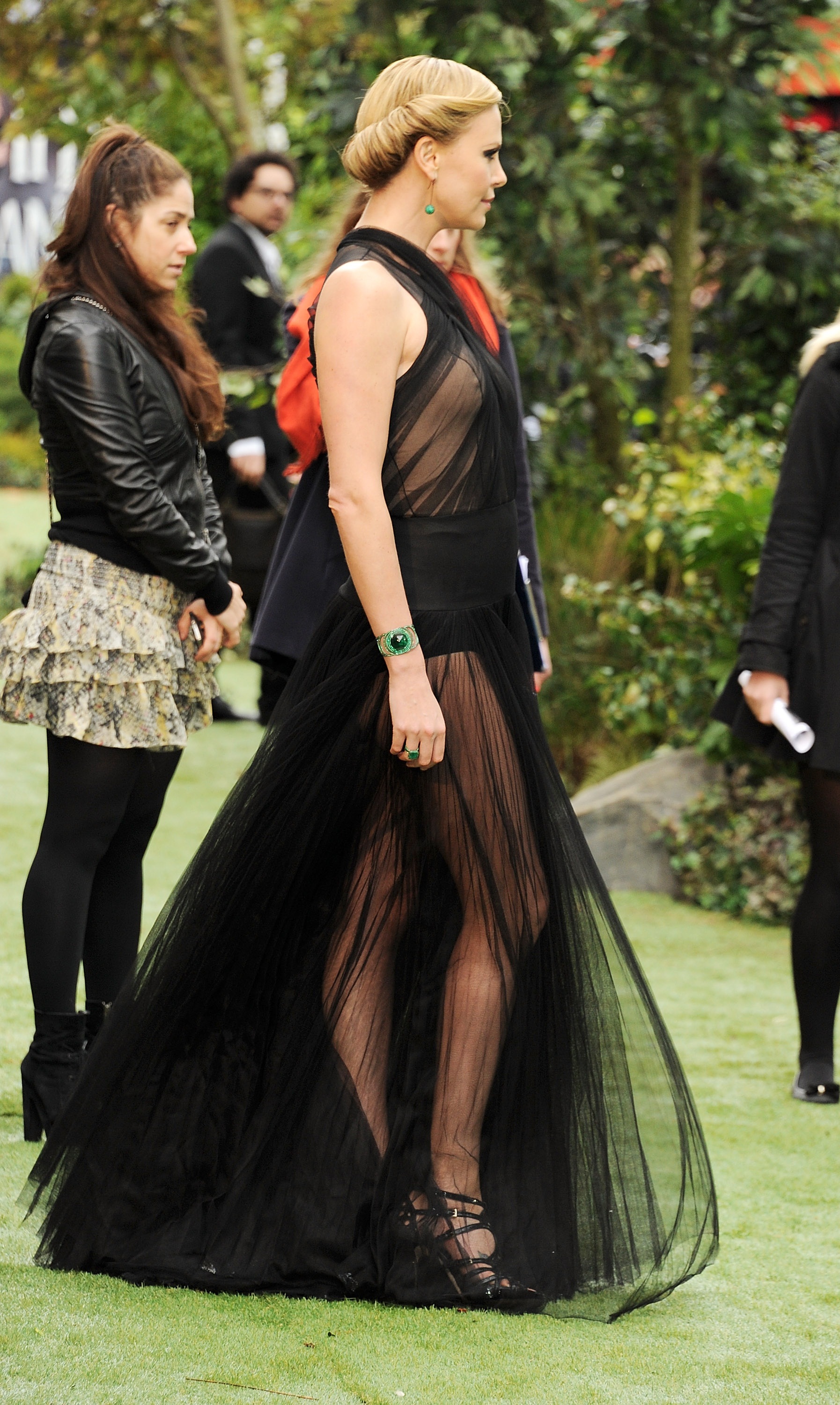 Charlize Theron and Kristen Stewart at the  Snow White And The Huntsman  World Premiere, May 14, 2012
