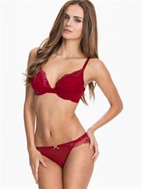 Xenia Deli in lingerie