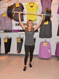 Heidi Klum Launch her new Collection 'Heidi Klum for New Balance' at Lady Foot Locker in Culver City 14.03.13 
