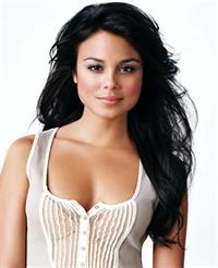 Nathalie Kelley