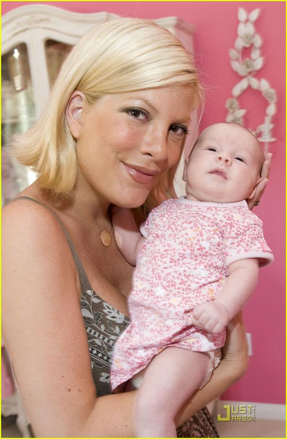 Tori Spelling