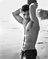 Taylor Lautner