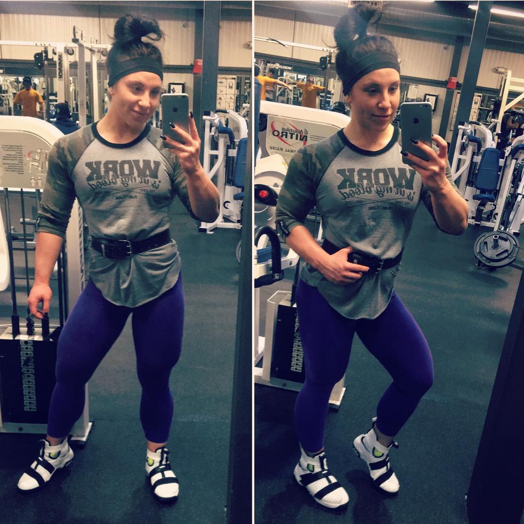 Chloe Sannito taking a selfie