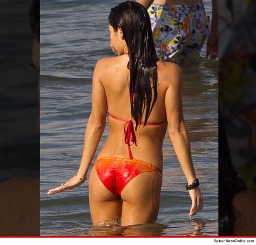 Arianny Celeste in a bikini - ass