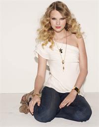 Taylor Swift - Glamour 2009/2010 by Matthias Vriens