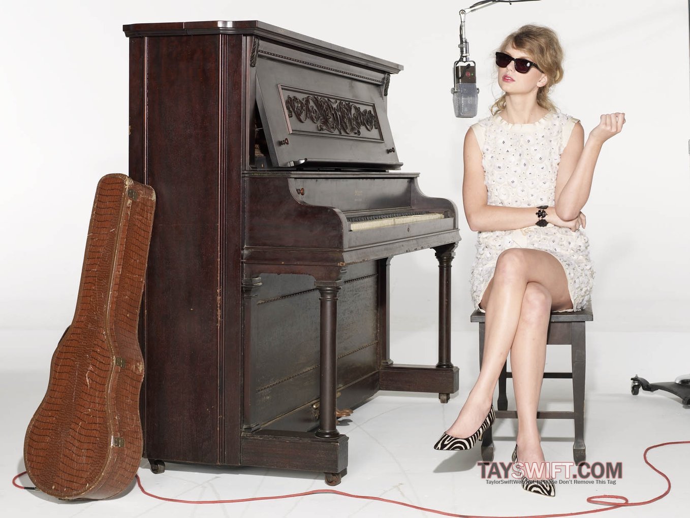 Taylor Swift - Glamour 2009/2010 by Matthias Vriens