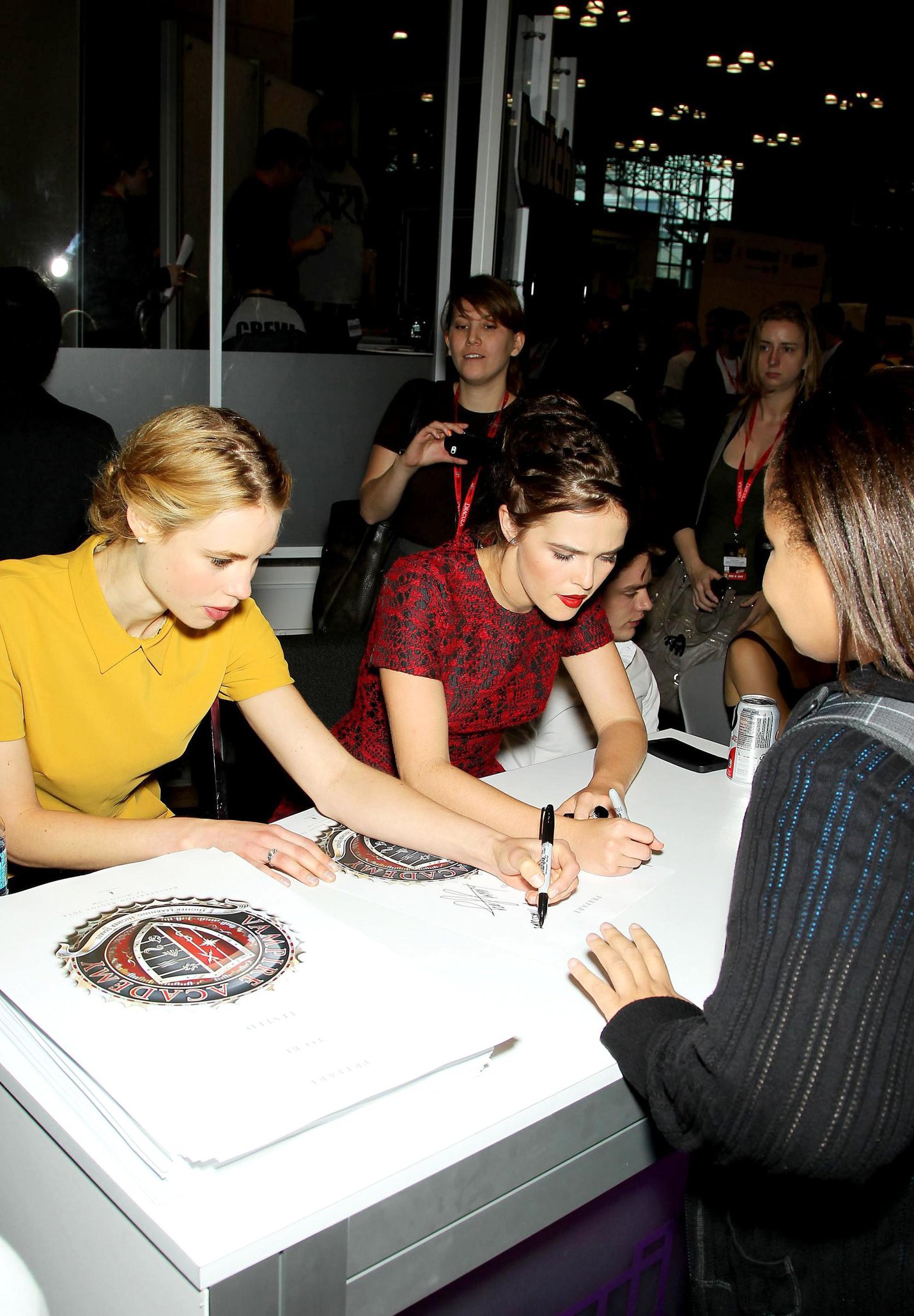 Zoey Deutch – “Vampire Academy” Panel NYCC 10/11/13  