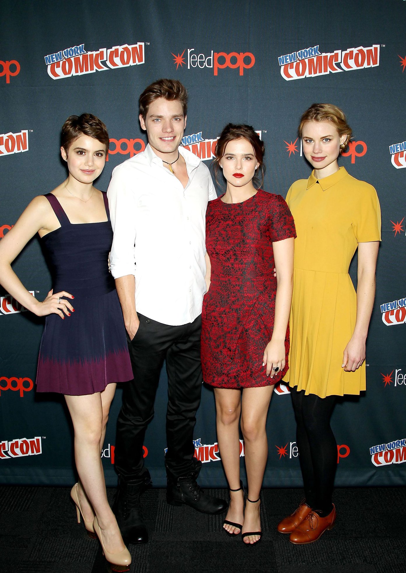 Zoey Deutch – “Vampire Academy” Panel NYCC 10/11/13  