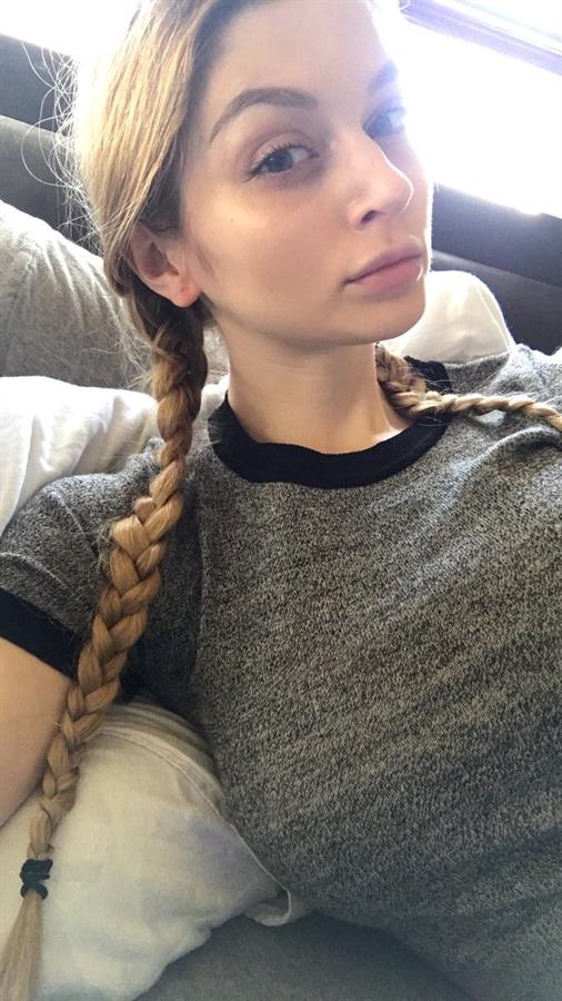 Nadya Nabakova taking a selfie