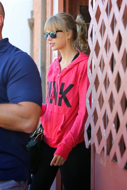 Taylor Swift in Burbank on September 28, 2013