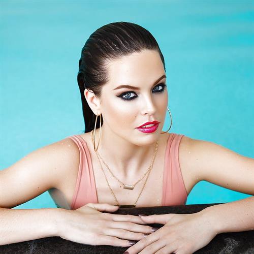 Robin Martens in a bikini