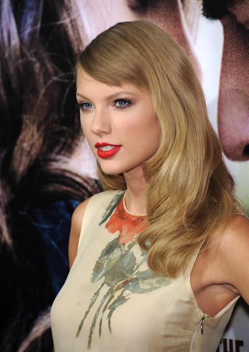 Taylor Swift -  Romeo & Juliet  LA Premiere 9/24/13  