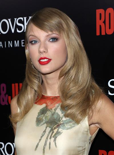 Taylor Swift -  Romeo & Juliet  LA Premiere 9/24/13  