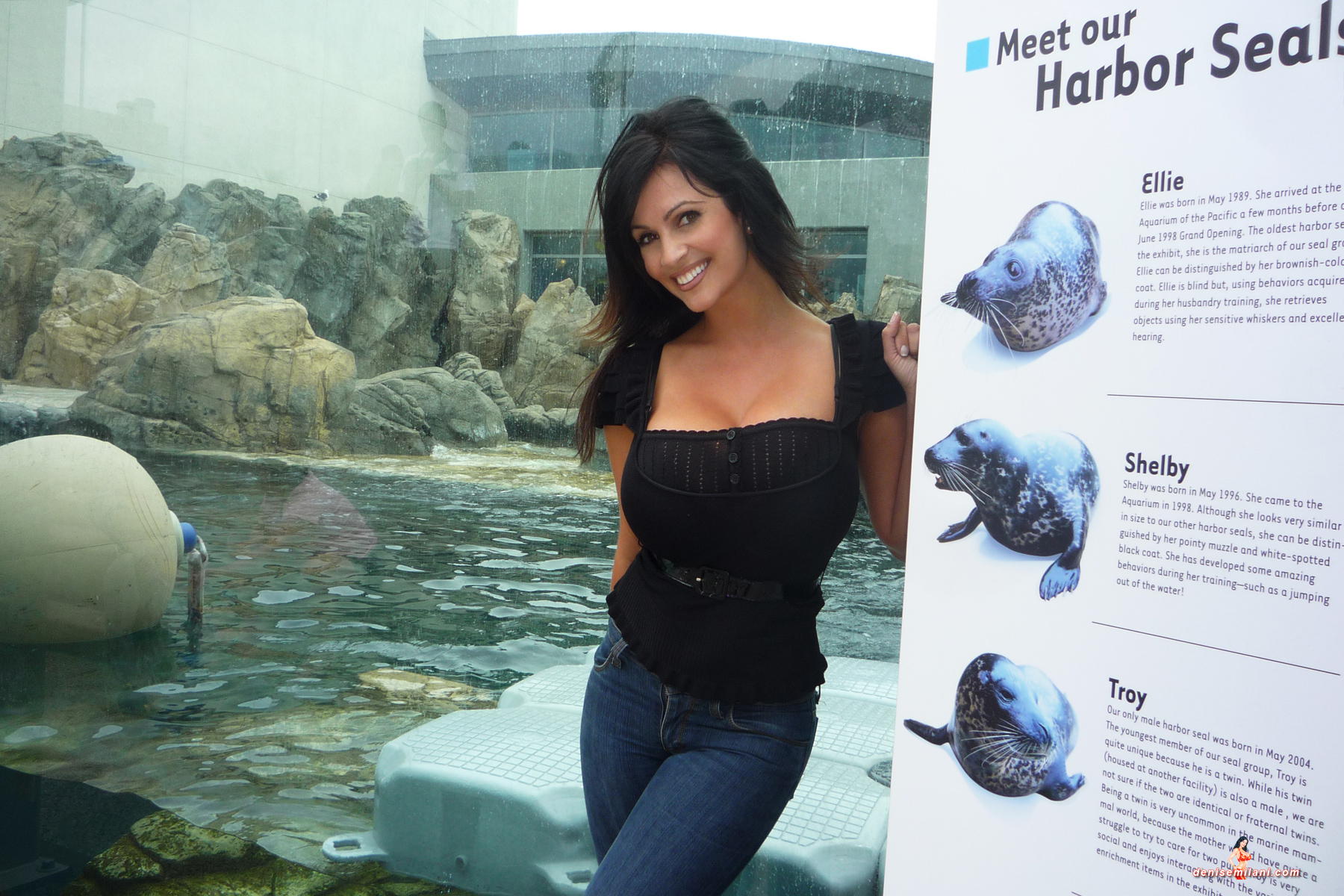 Denise Milani Snapshots - Aquarium