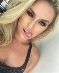 Lindsey Vonn taking a selfie