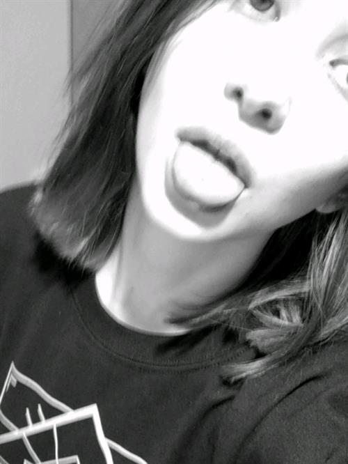 Jean Champion taking a selfie