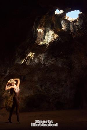 Sailor Brinkley-Cook in Sports Illustrated 2018