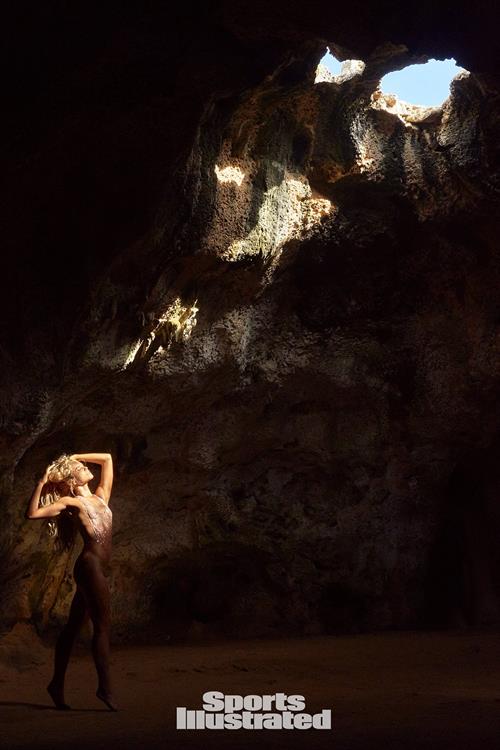 Sailor Brinkley-Cook in Sports Illustrated 2018