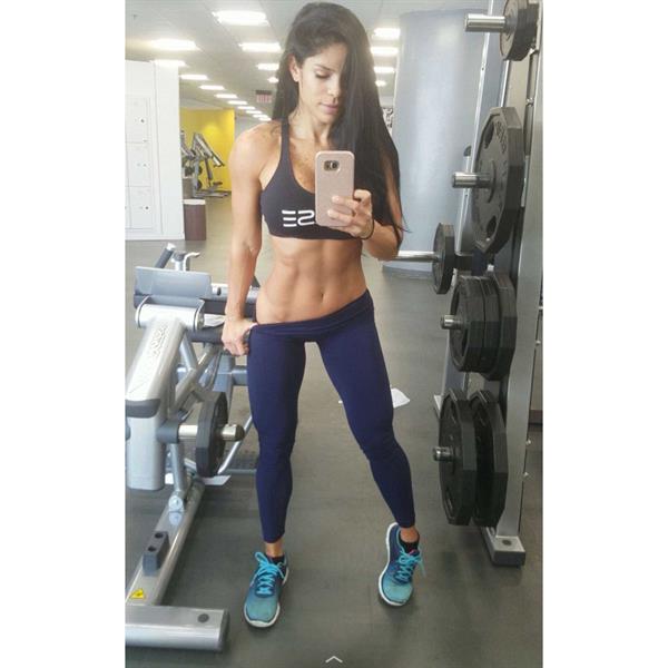 Michelle Lewin taking a selfie