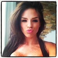 Michelle Lewin taking a selfie