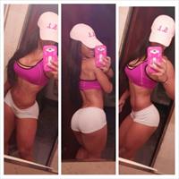 Yarishna Ayala Otero taking a selfie