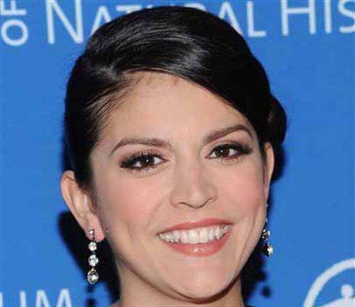 Cecily Strong