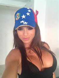 Michelle Lewin taking a selfie