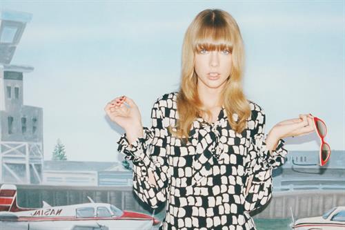 taylor swift magazine cover wonderland