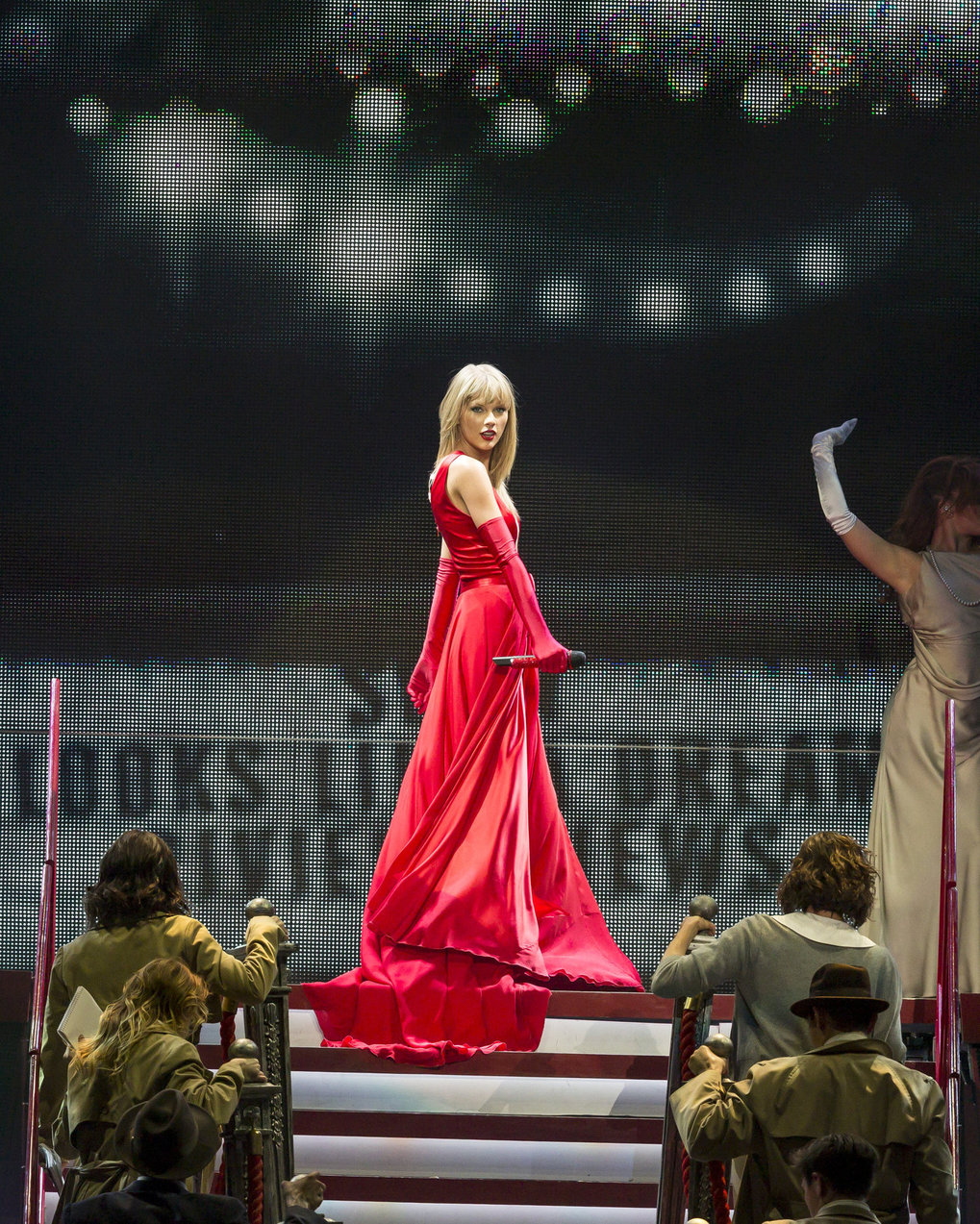 Taylor Swift  Red  Tour - Concert at the Staples Center in Los Angeles - August 19, 2013 