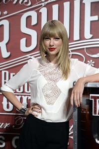 Taylor Swift 'Red' Tour Press Event in LA 8/20/13  