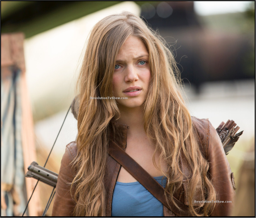 Tracy Spiridakos Pictures