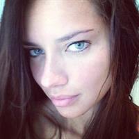 Adriana Lima taking a selfie