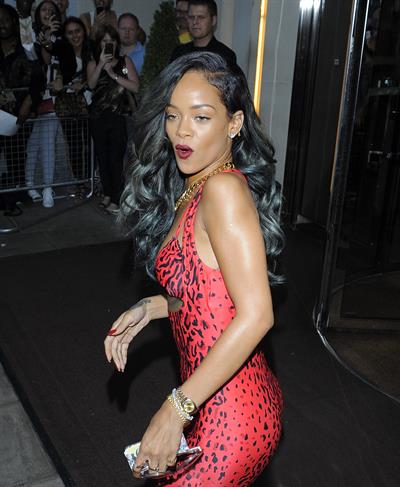 Rihanna - Shows off her toned physique in London in a $198 Adidas Originals Opening Ceremony (19.07.2013) 