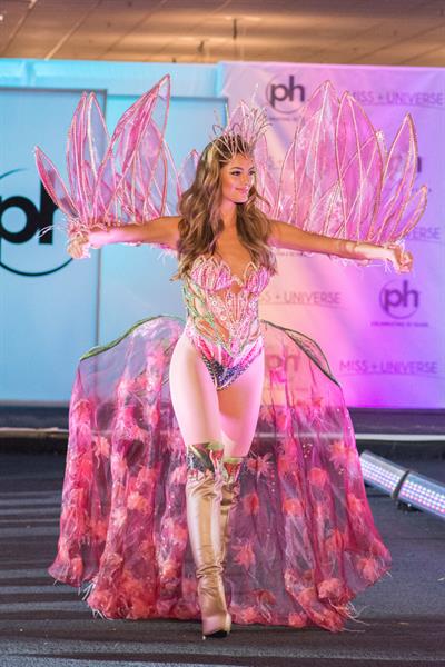 Demi-Leigh Nel-Peters