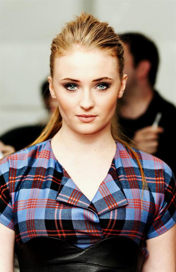 Sophie Turner (Actress)