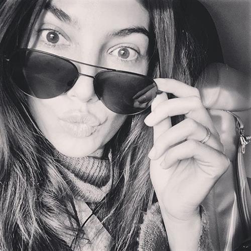 Lily Aldridge taking a selfie