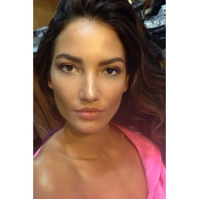 Lily Aldridge taking a selfie