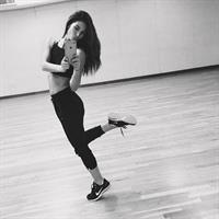 Lily Aldridge taking a selfie