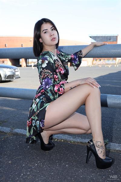 Street Art - Free preview - WATCH4BEAUTY | Nude Art Magazine