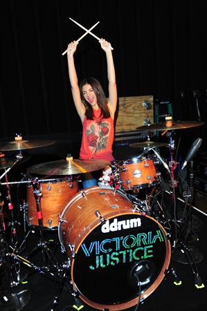 Victoria Justice Rehearsal for tour with Big Time Rush in Burbank - June 18, 2013 