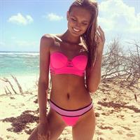 Romee Strijd in lingerie