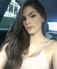 Denisse Franco taking a selfie
