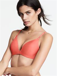 Sara Sampaio in lingerie