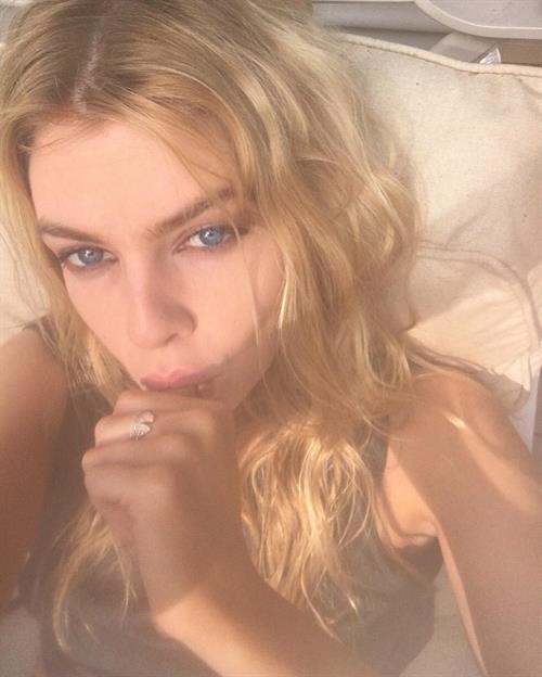 Stella Maxwell